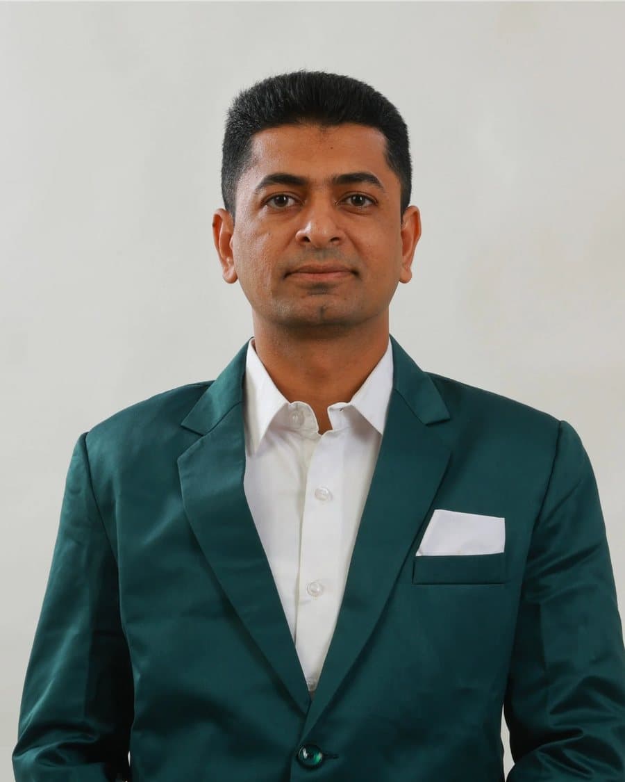 Portrait of Hardik Shah